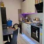 Privatunterkunft In Bilk-zentrum