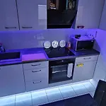 Privatunterkunft In Bilk-zentrum *
